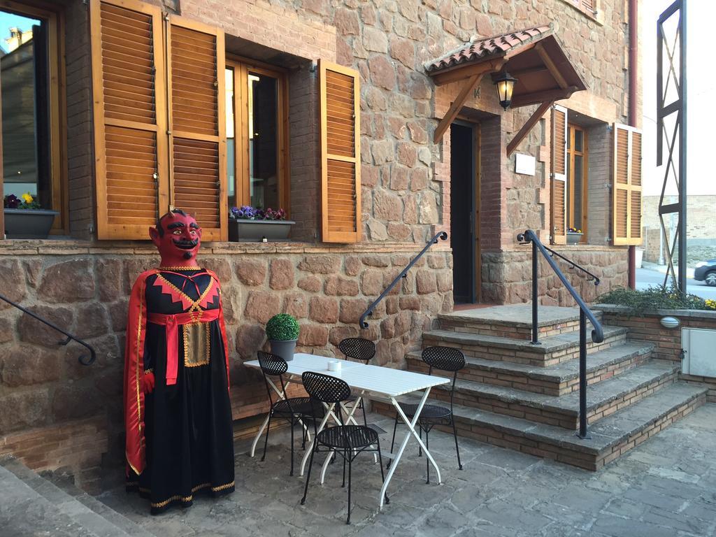 Hostal Sant Marti Puig-reig Buitenkant foto